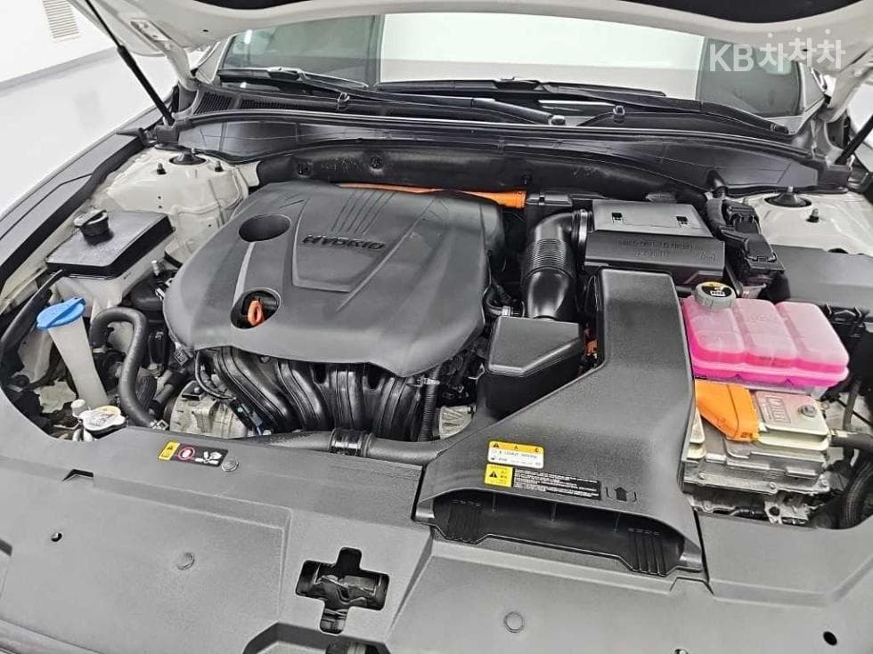 Hyundai The New (facelift) Grandeur (Azera) Hybrid2.4 Le Blanc - 5