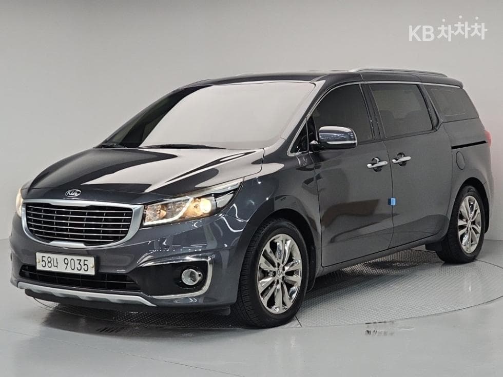 Kia All New Carnival 9-seater 2.2 Diesel Prestige - Image 1