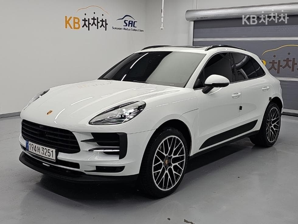 Porsche 마칸 2.0 - Image 1