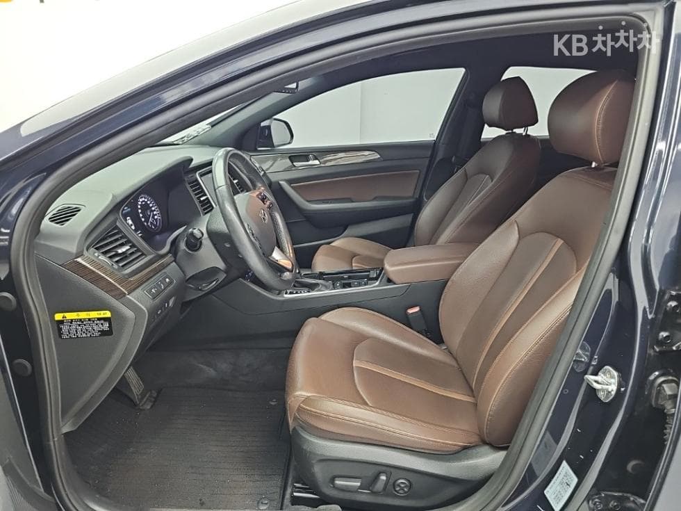Hyundai Sonata New Rise1.7 Diesel Modern - 10