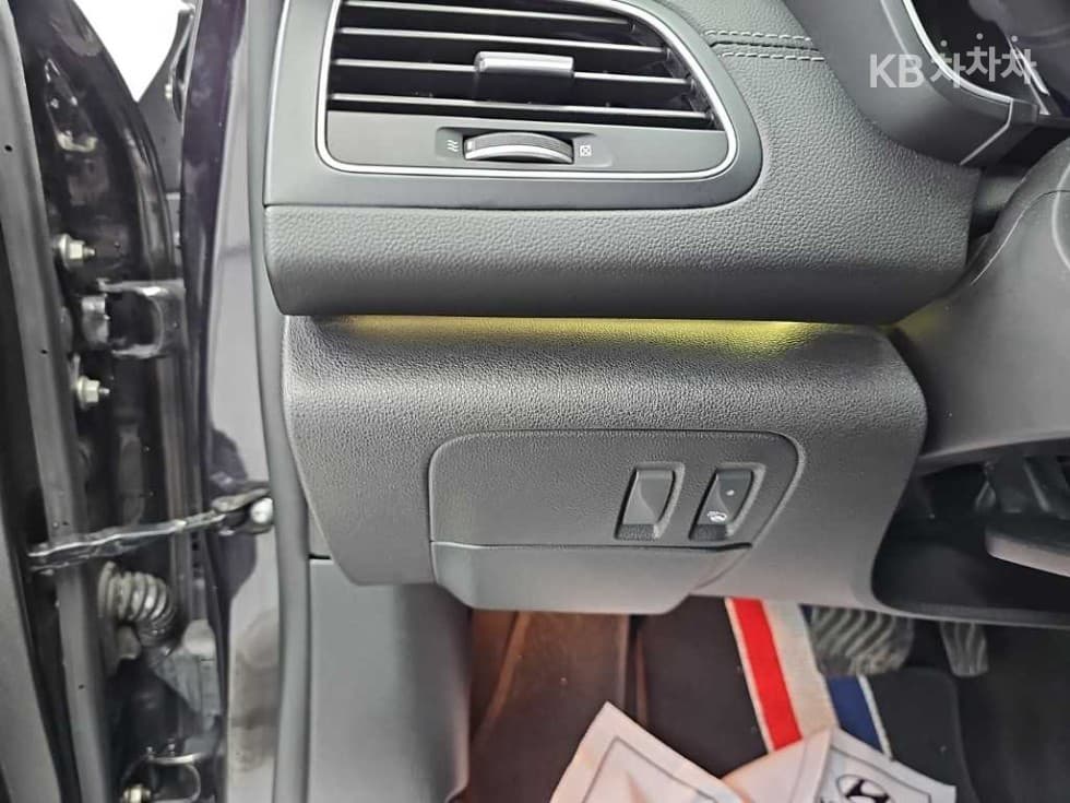 Renault Korea SM62.0 LPe Disabled-accessible RE - 19