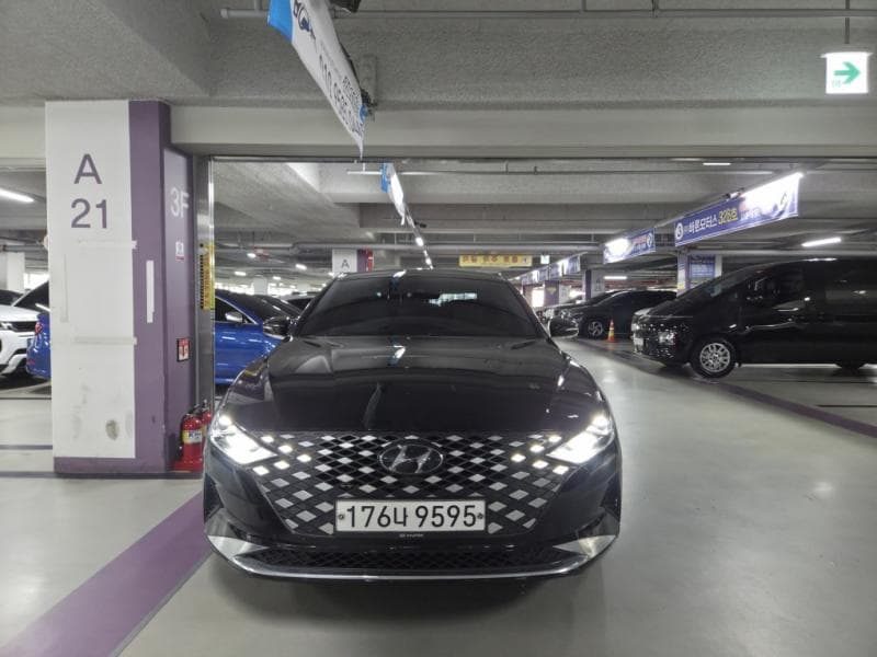 Hyundai The New (facelift) Grandeur (Azera) Hybrid 2.4 Exclusive - Image 1