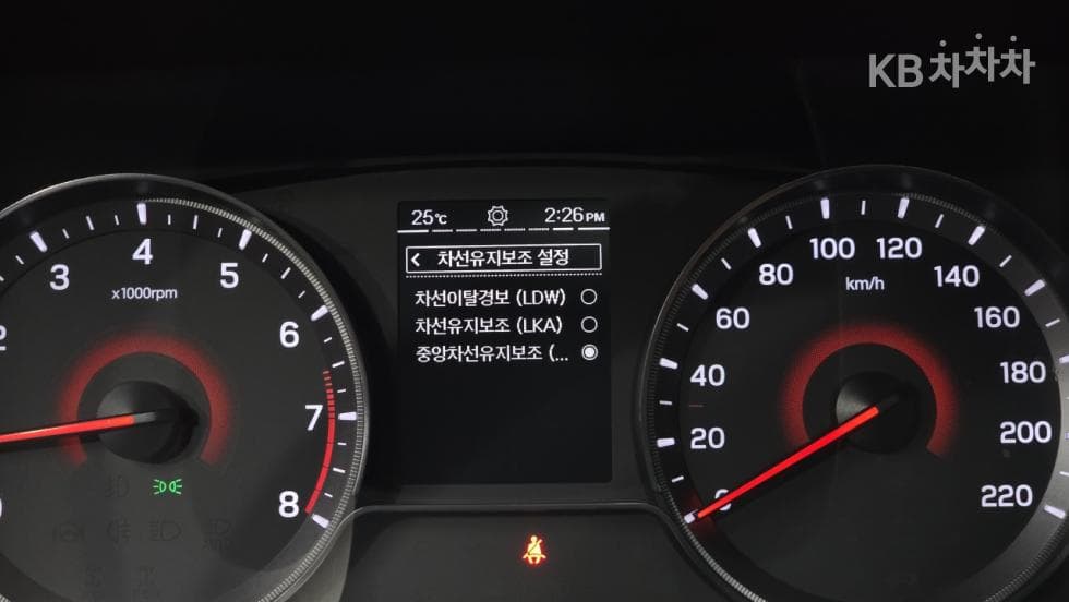 КейДжи Мобилити Very New (фацелит/обновяване) ТиволиБензин V3 2WD Стандартен - 27