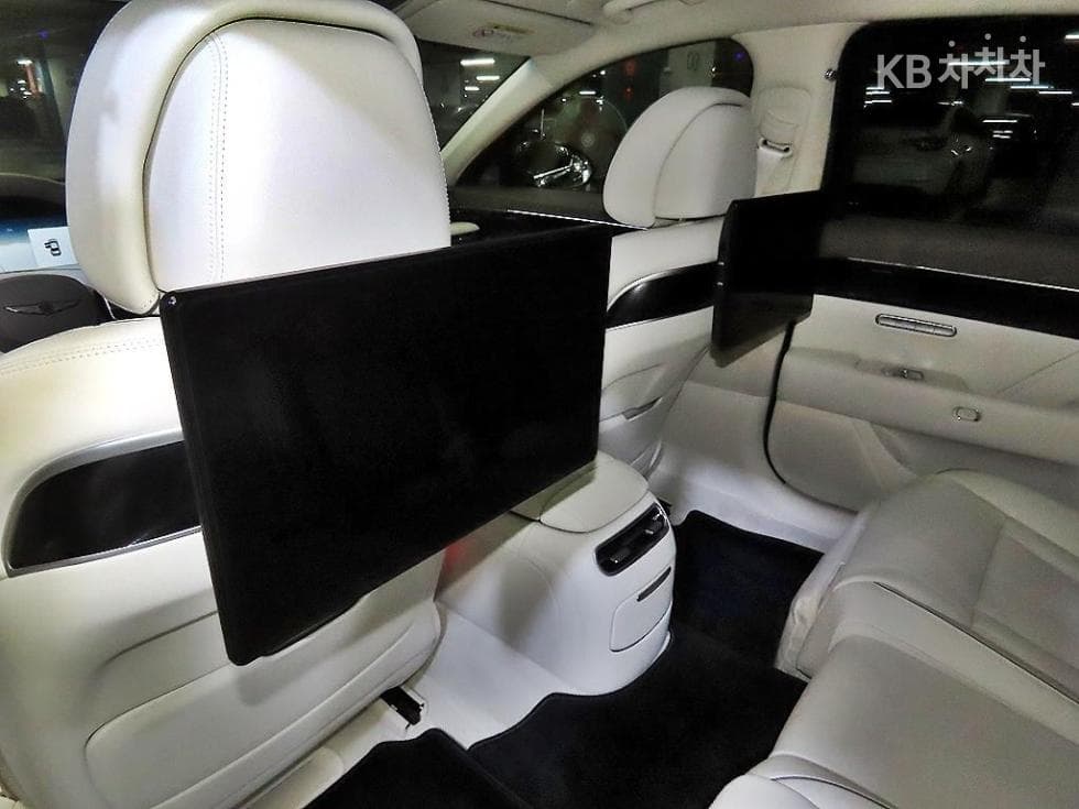 Дженезис G90(RS4)3.5T AWD Стандартен - 15