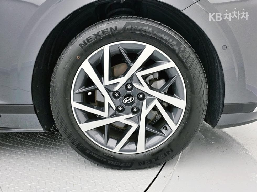 Хюндай Ди Всеново Grandeur (Azera)2.5L бензин 2WD Exclusive - 24