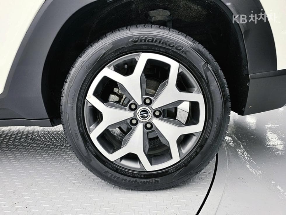 КейДжи Мобилити 토레스(J100)1.5 GDI Турбо T5 - 19