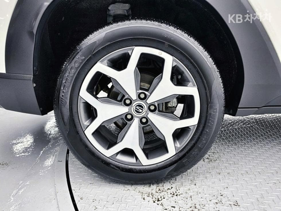 КейДжи Мобилити 토레스(J100)1.5 GDI Турбо T5 - 20