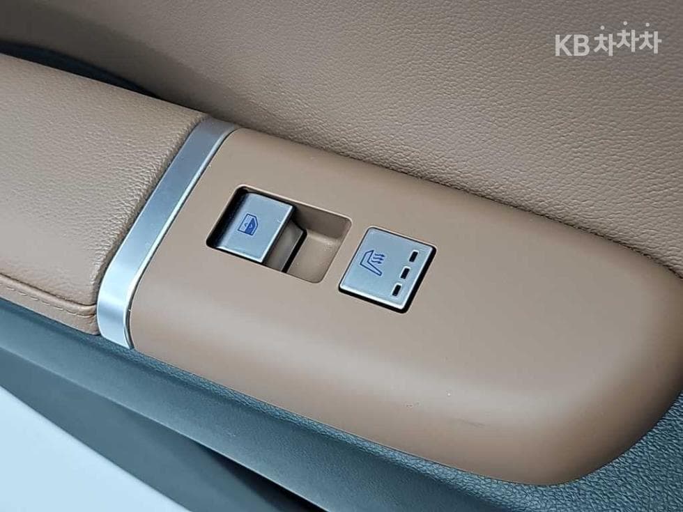 Хюндай Ди Всеново Grandeur (Azera)3.5 LPG 일반 Exclusive - 14