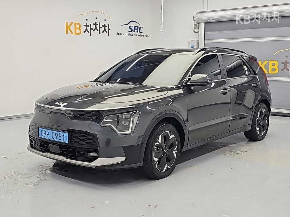 Киа Ди Всеново Ниро EV 어스 Стандартен - Image 1