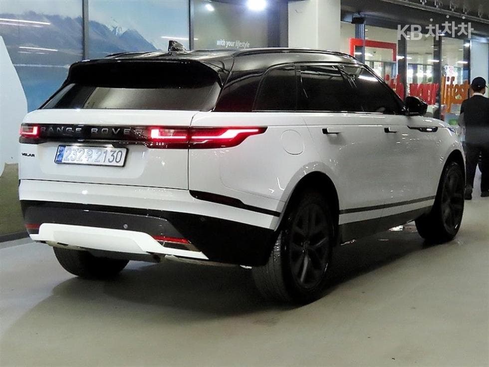 Land Rover Range Rover 벨라P250 R-Dynamic SE - 4