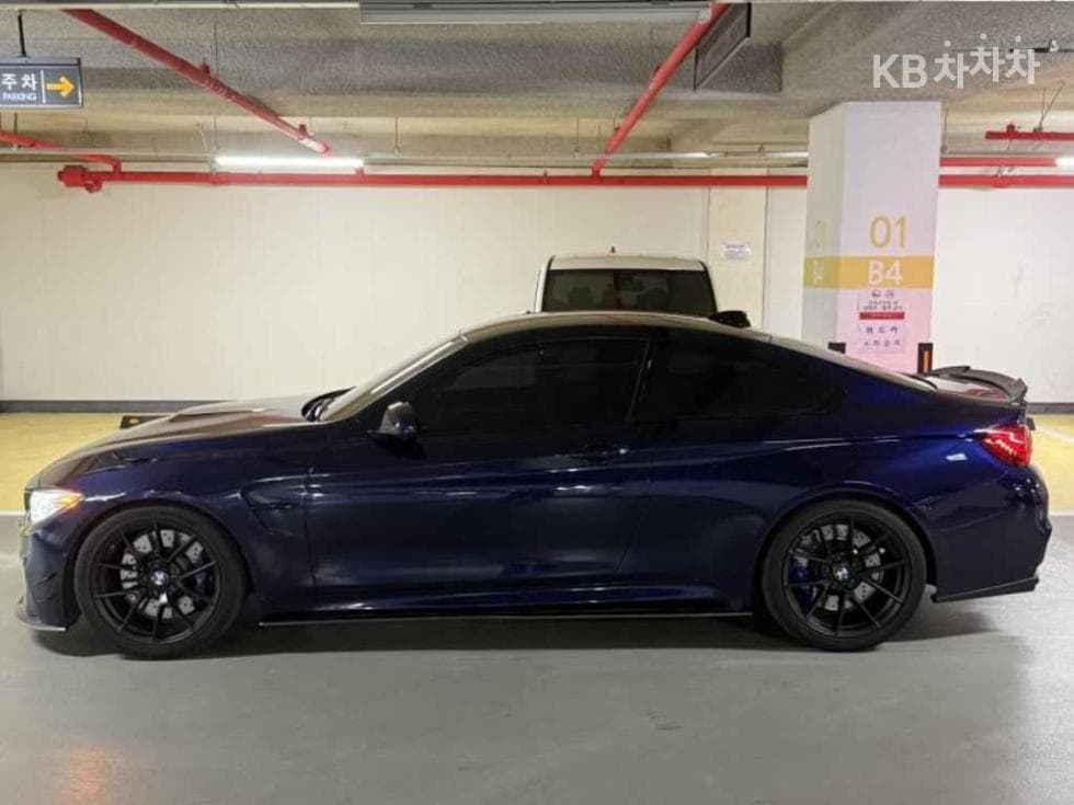BMW M시리즈M4 Купе M 퍼포먼스 사일렌서 에디션 F82 - 7