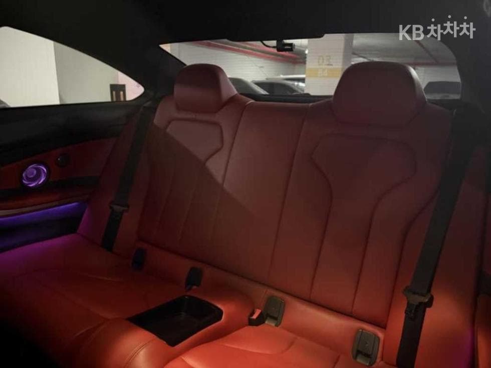 BMW M시리즈M4 Купе M 퍼포먼스 사일렌서 에디션 F82 - 11