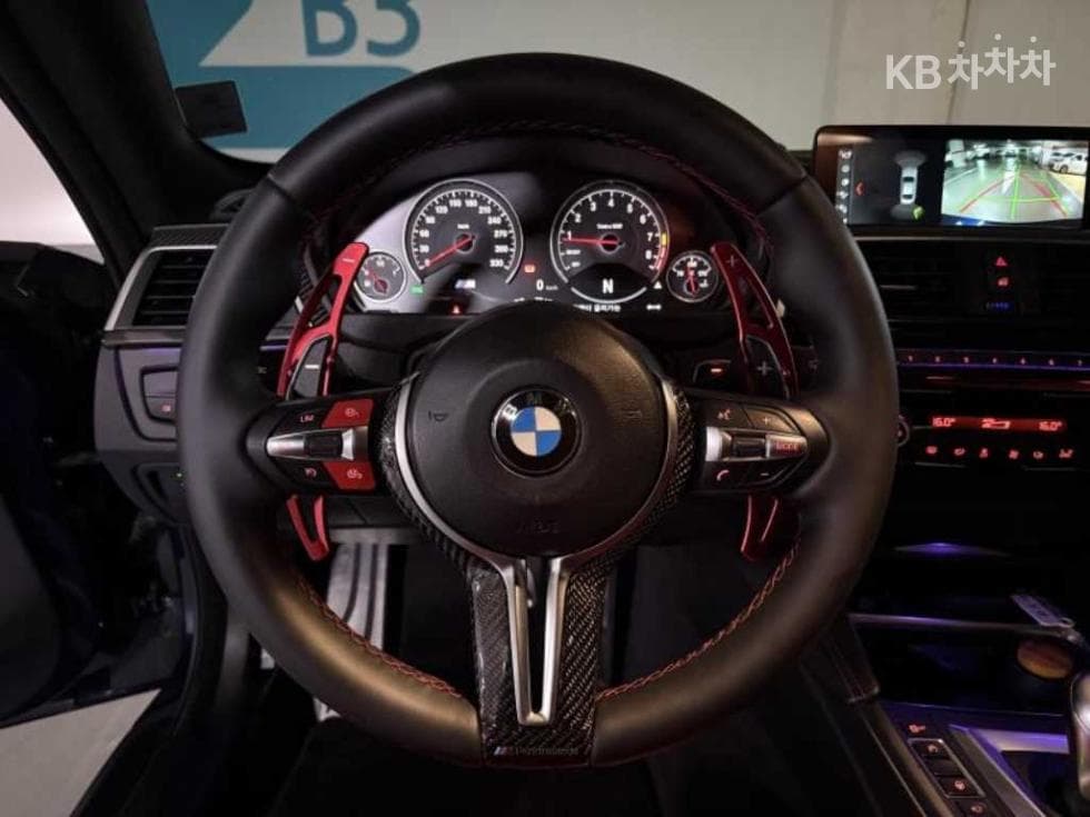 BMW M시리즈M4 Купе M 퍼포먼스 사일렌서 에디션 F82 - 12