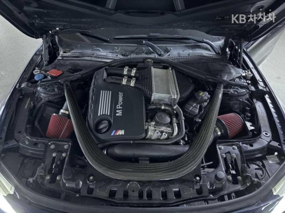 BMW M시리즈M4 Купе M 퍼포먼스 사일렌서 에디션 F82 - 20