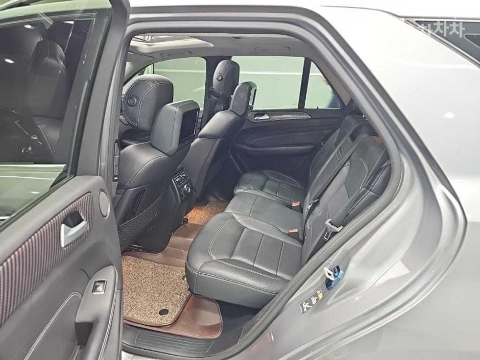 Mercedes-Benz Нов M클래스ML350 블루텍 4MATIC W166 - 12