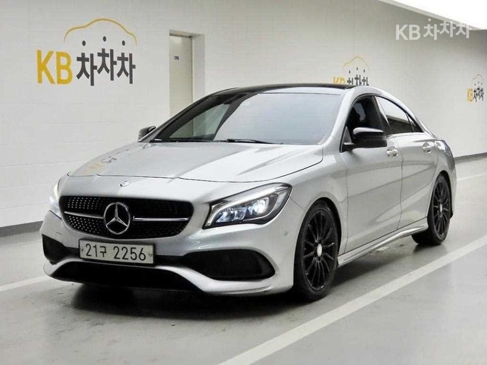 Mercedes-Benz CLA클래스CLA250 4Matic AMG Line - 2