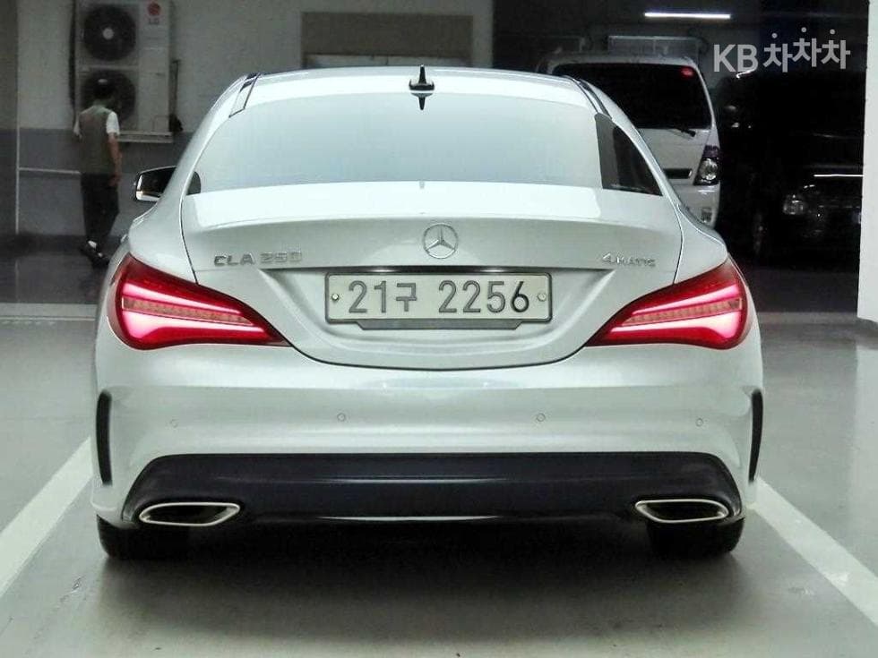 Mercedes-Benz CLA클래스CLA250 4Matic AMG Line - 3