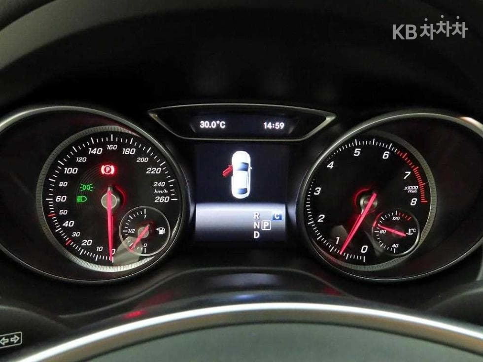 Mercedes-Benz CLA클래스CLA250 4Matic AMG Line - 5