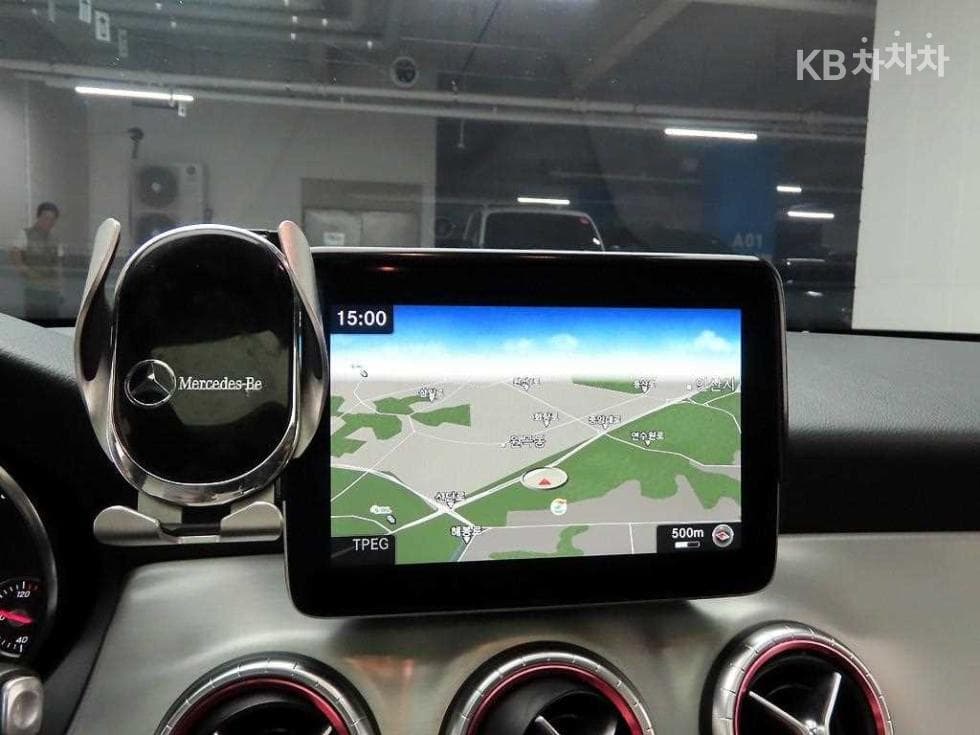 Mercedes-Benz CLA클래스CLA250 4Matic AMG Line - 8