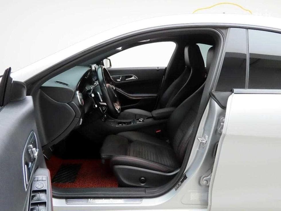 Mercedes-Benz CLA클래스CLA250 4Matic AMG Line - 12