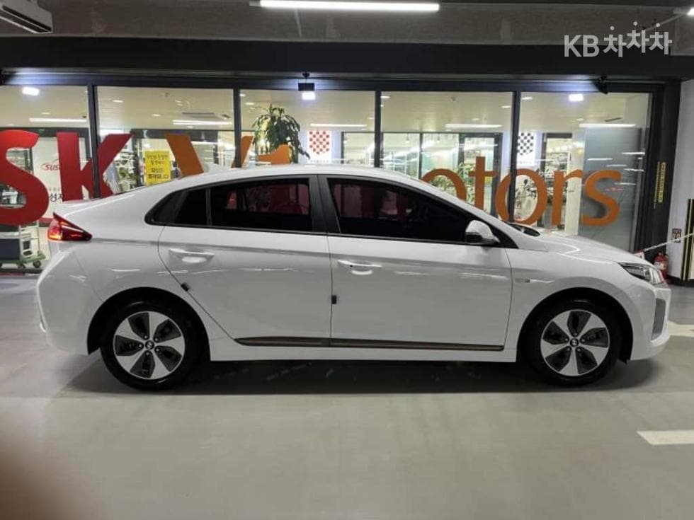 Хюндай IONIQ (Оригинален модел) 일렉트릭N - 3