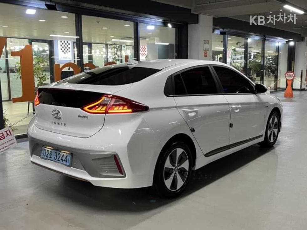 Хюндай IONIQ (Оригинален модел) 일렉트릭N - 4