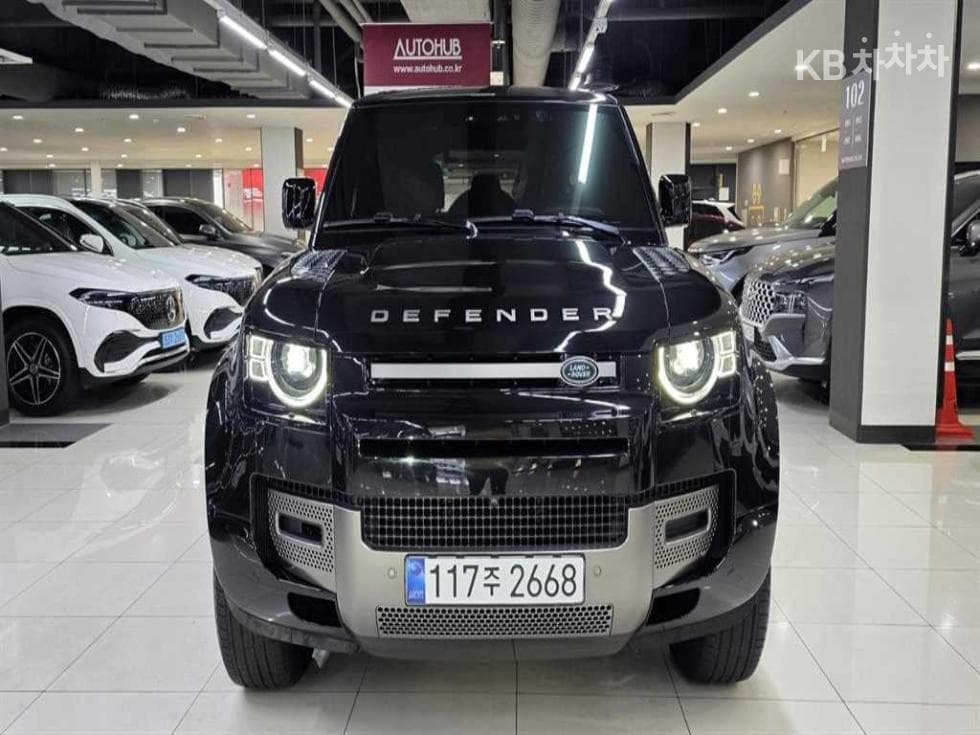 Land Rover 디펜더(L663)110 P300 X-DYN SE - 19