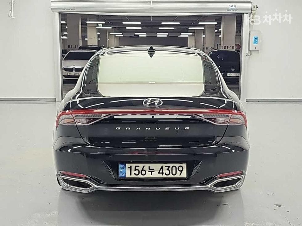 Hyundai The New (facelift) Grandeur (Azera)2.5 Premium - 3
