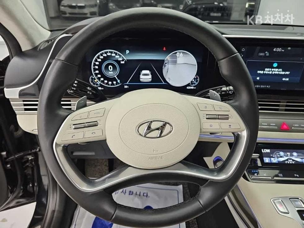 Hyundai The New (facelift) Grandeur (Azera)2.5 Premium - 9