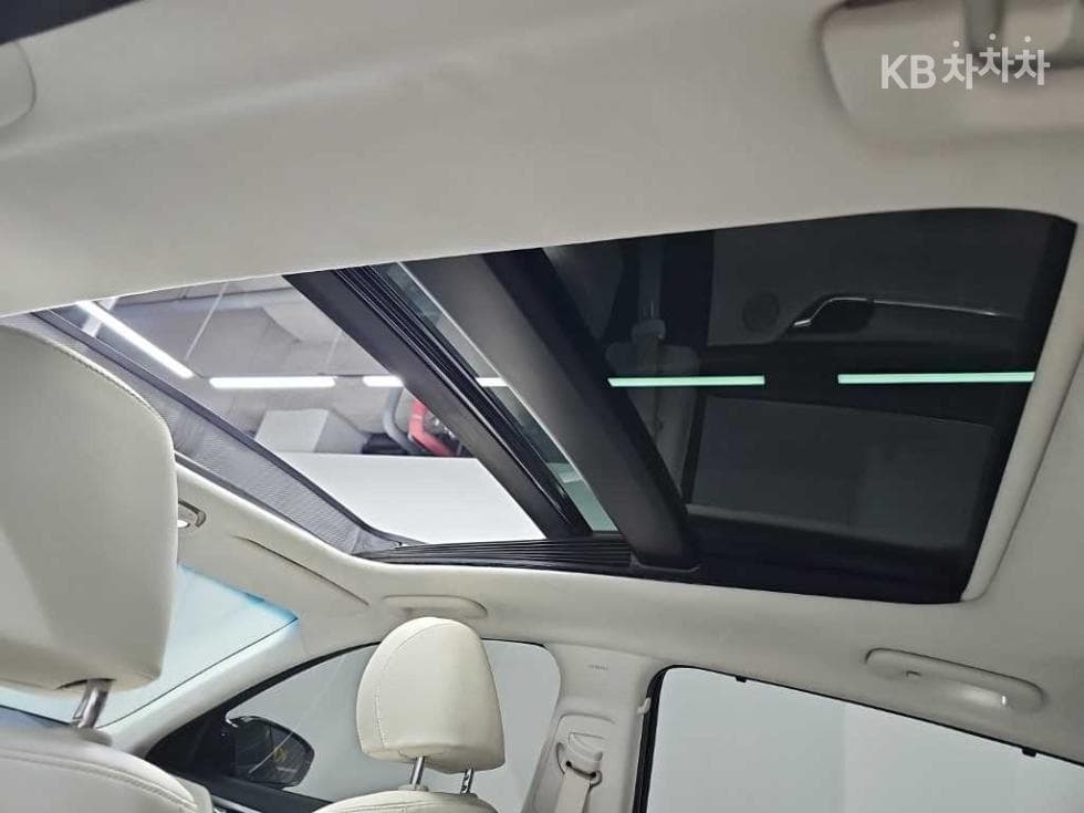 Hyundai The New (facelift) Grandeur (Azera)2.5 Premium - 14