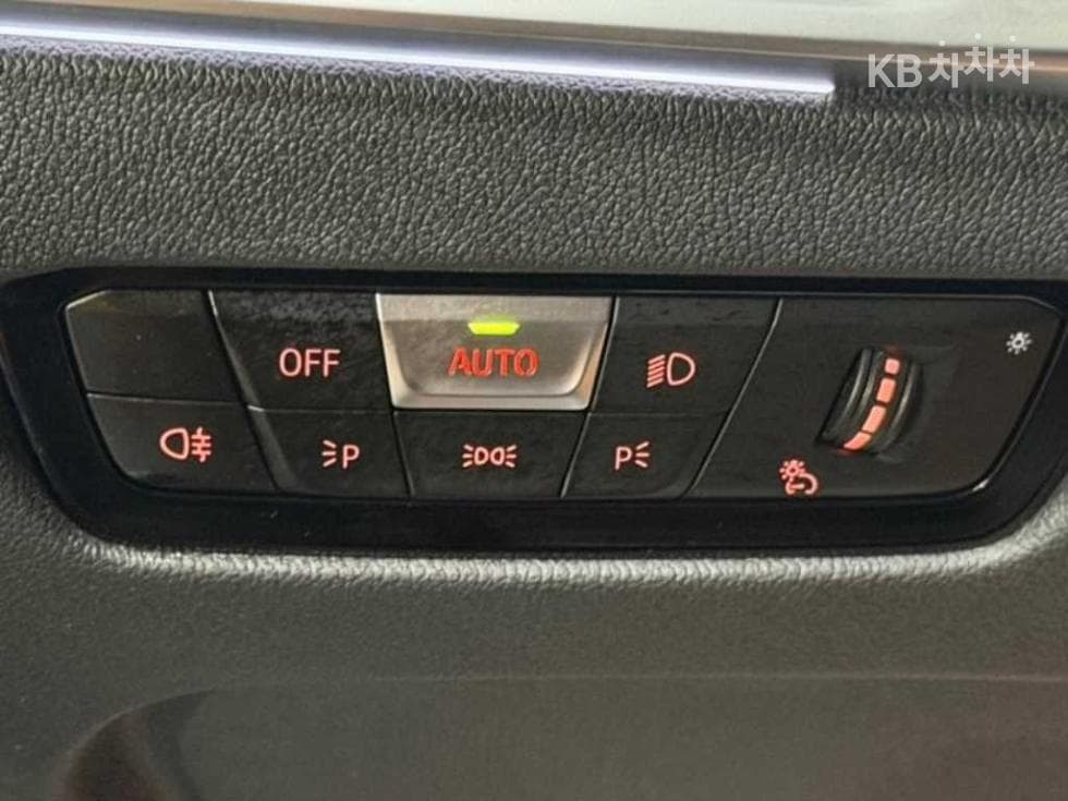 BMW 3 Серия (G20)M340i Touring xDrive Стандартен - 14