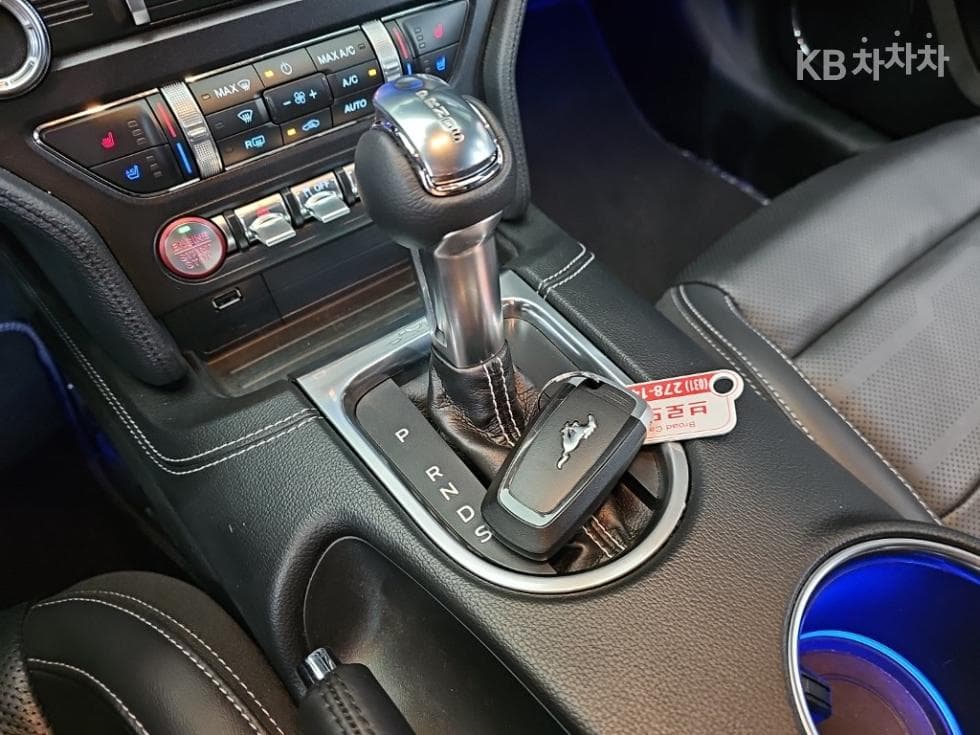 Ford 올New머스탱Convertible Premium - 8