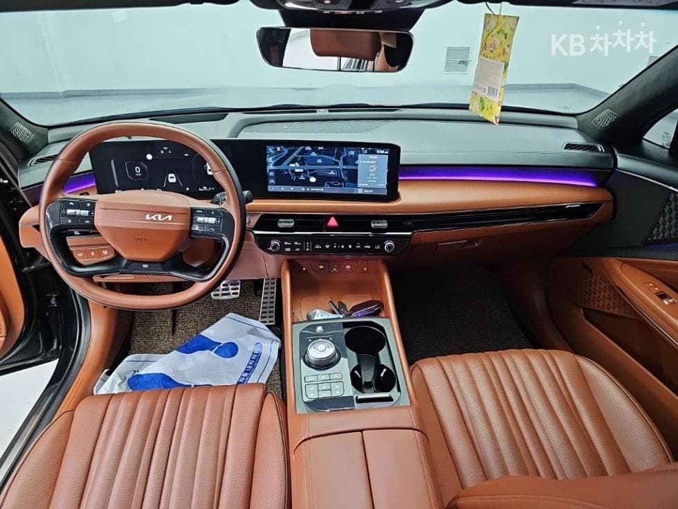 Kia The New (facelift) K8 Hybrid1.6 Turbo HEV 시그니쳐 블랙 - 7