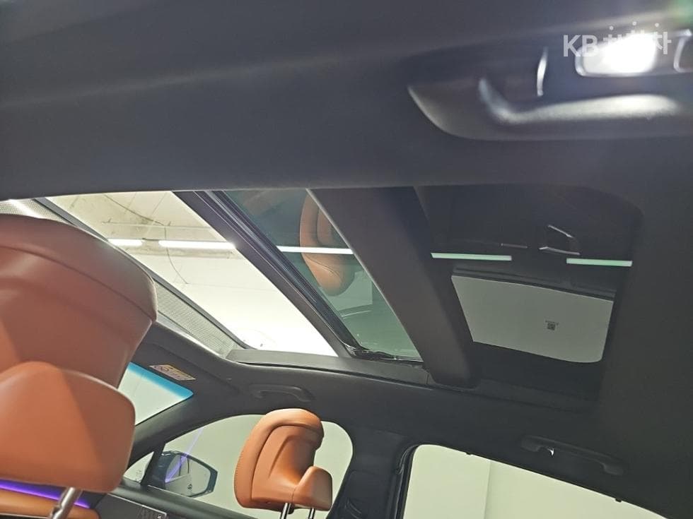 Kia The New (facelift) K8 Hybrid1.6 Turbo HEV 시그니쳐 블랙 - 15