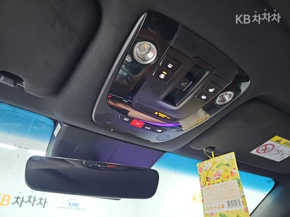 Kia The New (facelift) K8 Hybrid1.6 Turbo HEV 시그니쳐 블랙 - 18
