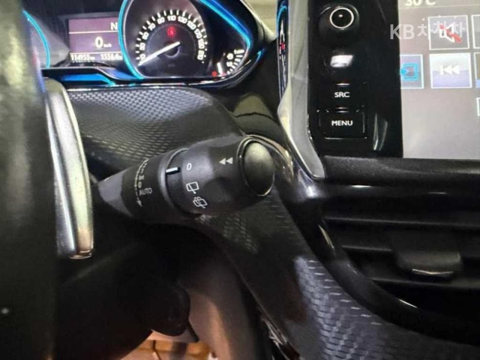 Peugeot 2008 1st Generation1.6 e-HDi 악티브 - 16