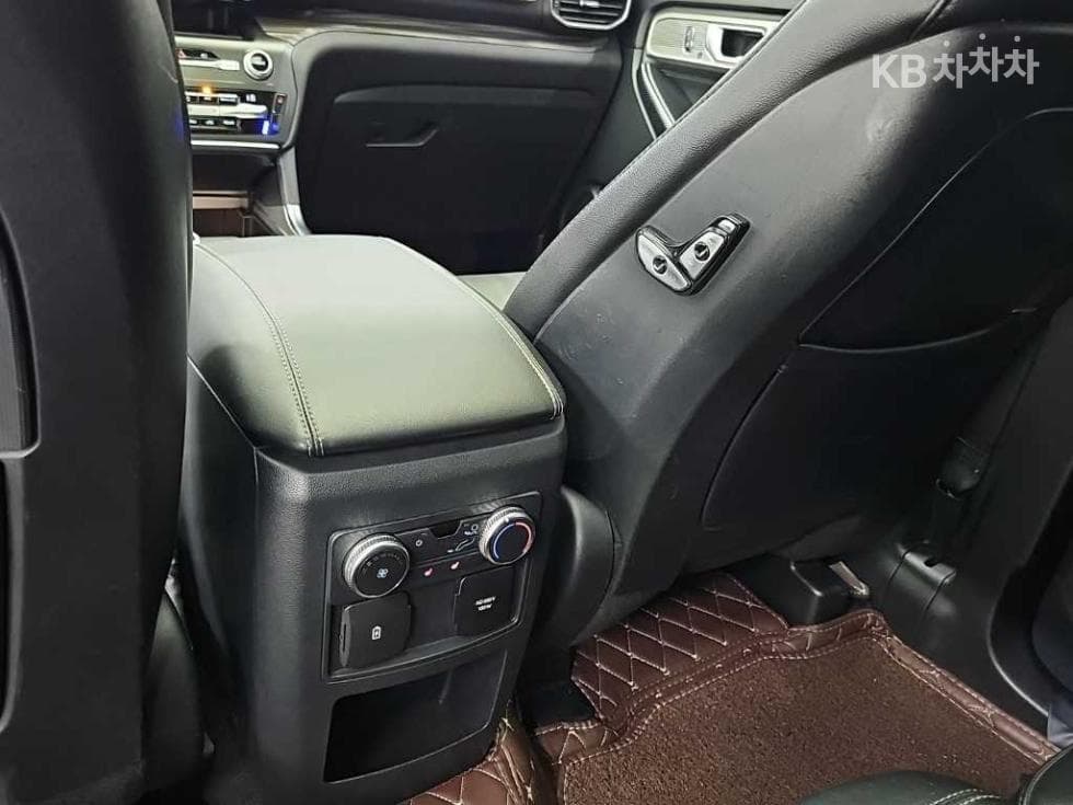 Ford Explorer(6세대)Gasoline Turbo 2.3 AWD Limited - 13