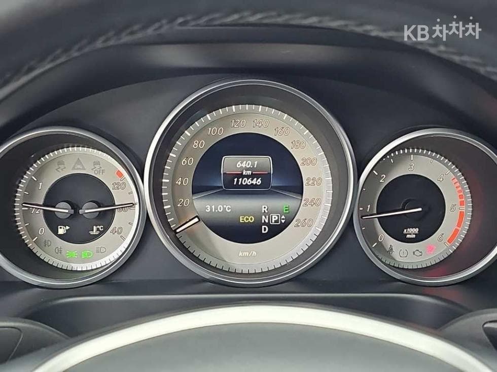 Mercedes-Benz New E-ClassE250 CDI 블루텍4매틱 블루텍 Avantgarde W212 - 6