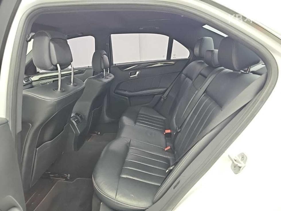 Mercedes-Benz New E-ClassE250 CDI 블루텍4매틱 블루텍 Avantgarde W212 - 12