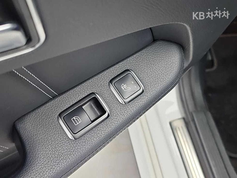 Mercedes-Benz New E-ClassE250 CDI 블루텍4매틱 블루텍 Avantgarde W212 - 13