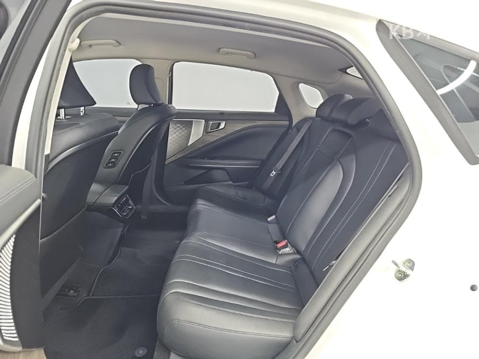 Kia K83.5 LPG Noblesse - 12