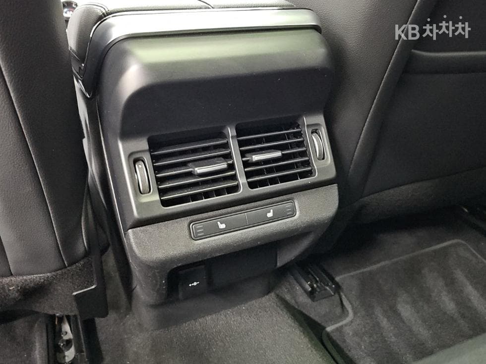 Land Rover New Range Rover Evoque2.0 P250 SE - 13