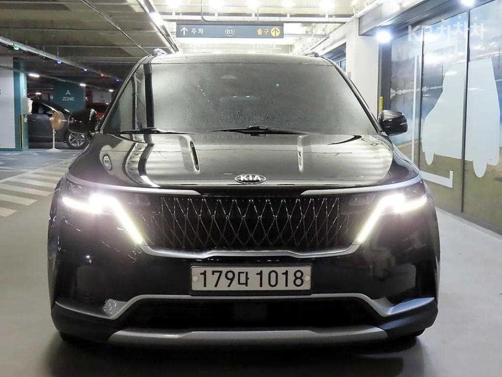 Kia Carnival 4th generationD2.2 9-seater Prestige - 2