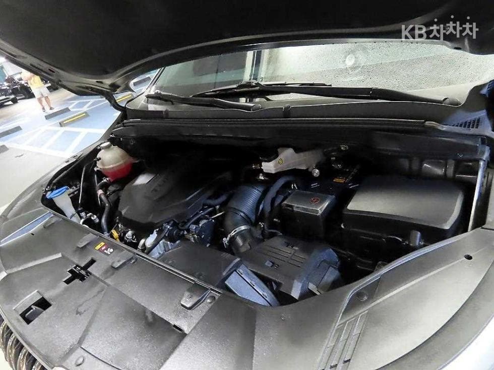 Kia Carnival 4th generationD2.2 9-seater Prestige - 19