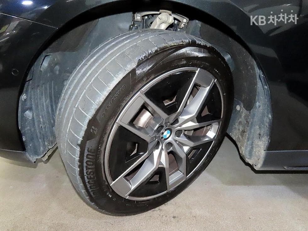 BMW New5 Series(G60)530i xDrive M Sport - 20