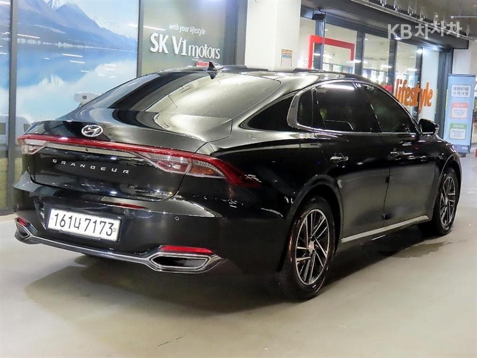 Hyundai The New (facelift) Grandeur (Azera)2.5 Premium - 4
