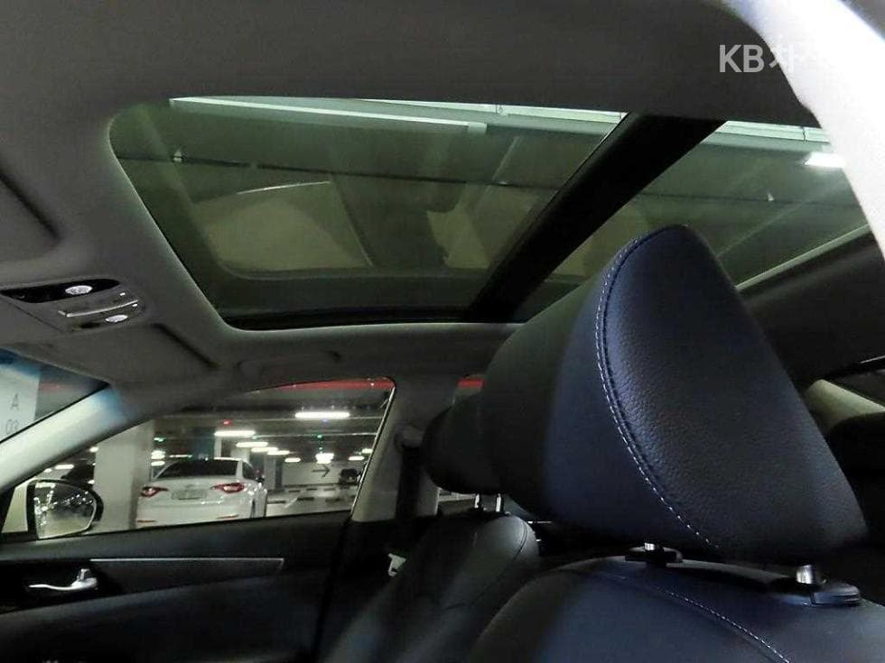 Kia K7 Premiere2.5 GDi Noblesse - 16
