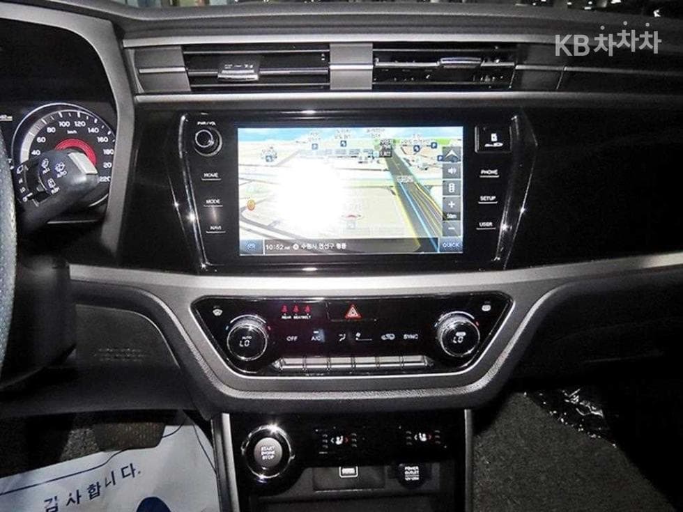 KG Mobility 뷰티플 코란도1.5 GDi Turbo 2WD C5 Plus - 11
