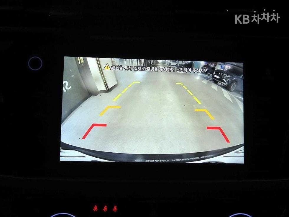 KG Mobility 뷰티플 코란도1.5 GDi Turbo 2WD C5 Plus - 16