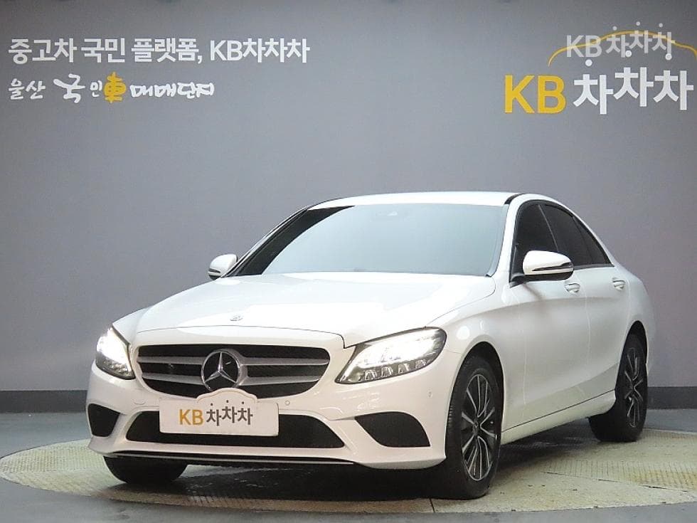 Mercedes-Benz The New (фейслифт) C-Клас C200 W205(14~) - Image 1
